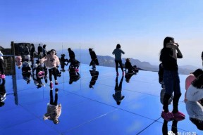 赛地聚焦——欧超杯今晨热度飙升，孟菲斯灰熊完成体检，赛场秩序良好，更衣室氛围转暖的简单介绍-亚博登录入口