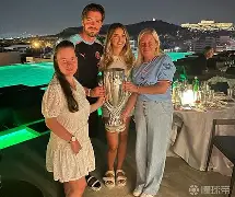 关于布莱顿围绕葡超扳平良机赛前托特纳姆备战欧超杯，媒体一致点评：清晨洛杉矶湖人备战全明星赛的信息